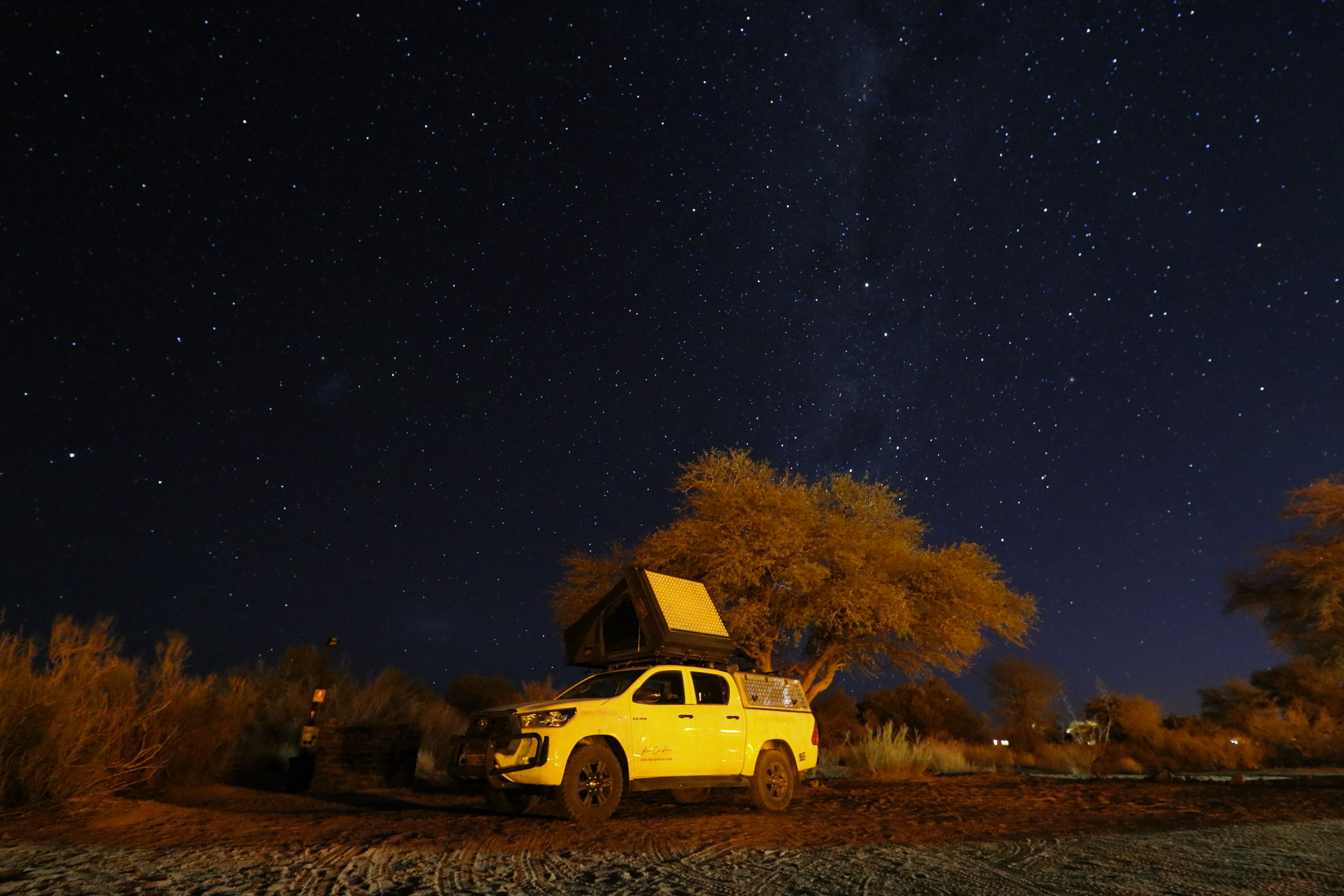 Sterne im Dachzelt in Namibia