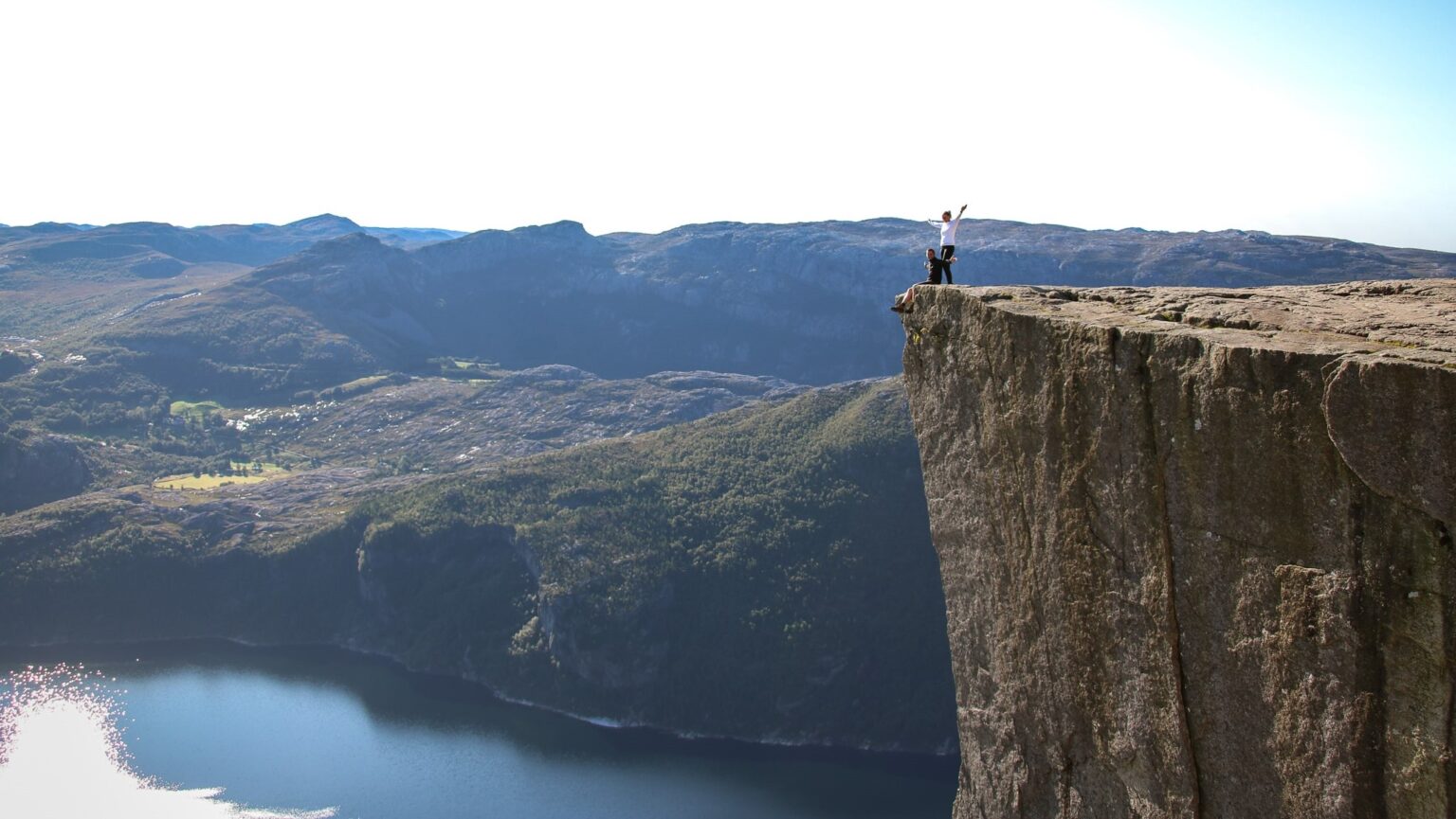 Preikestolen Tour