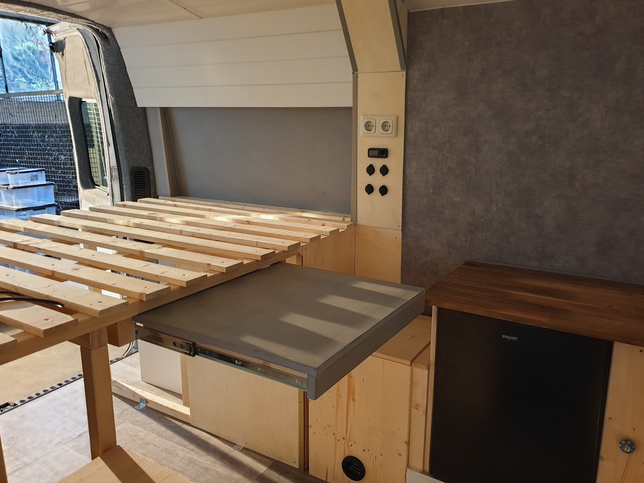 Camper Bett bauen im Wohnmobil