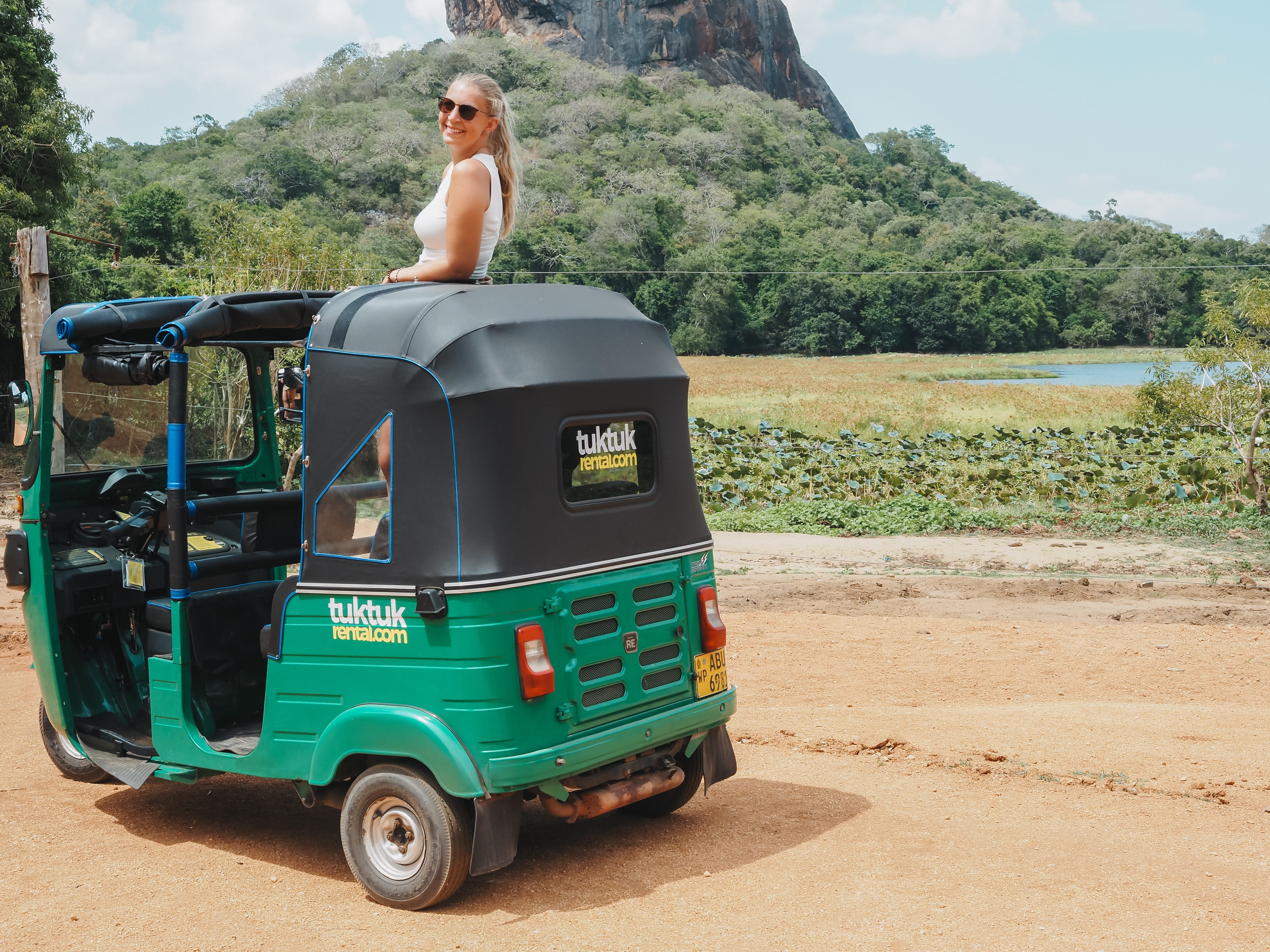 Tuk Tuk Rental Sri Lanka