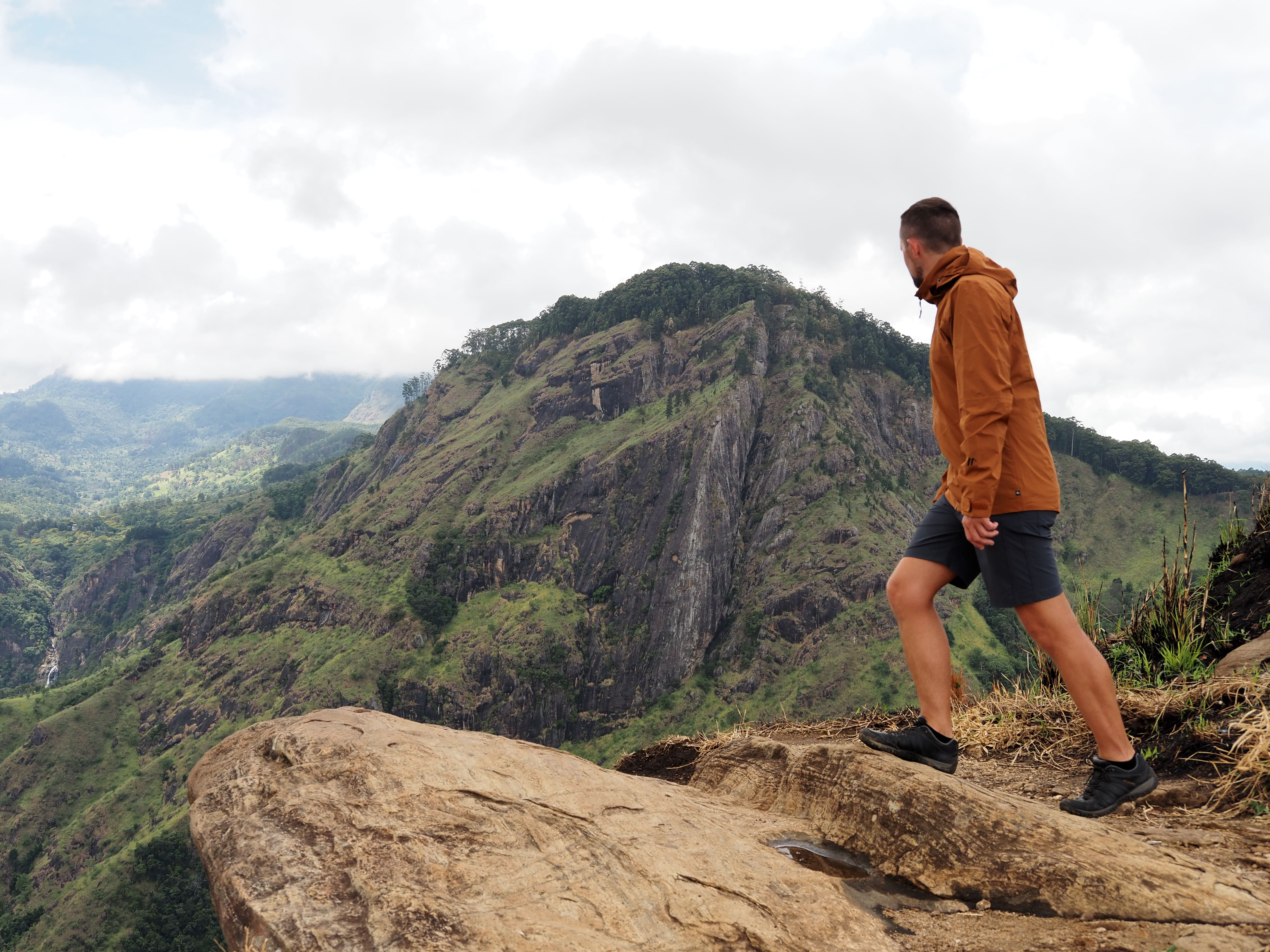 Kleidung zum Wandern